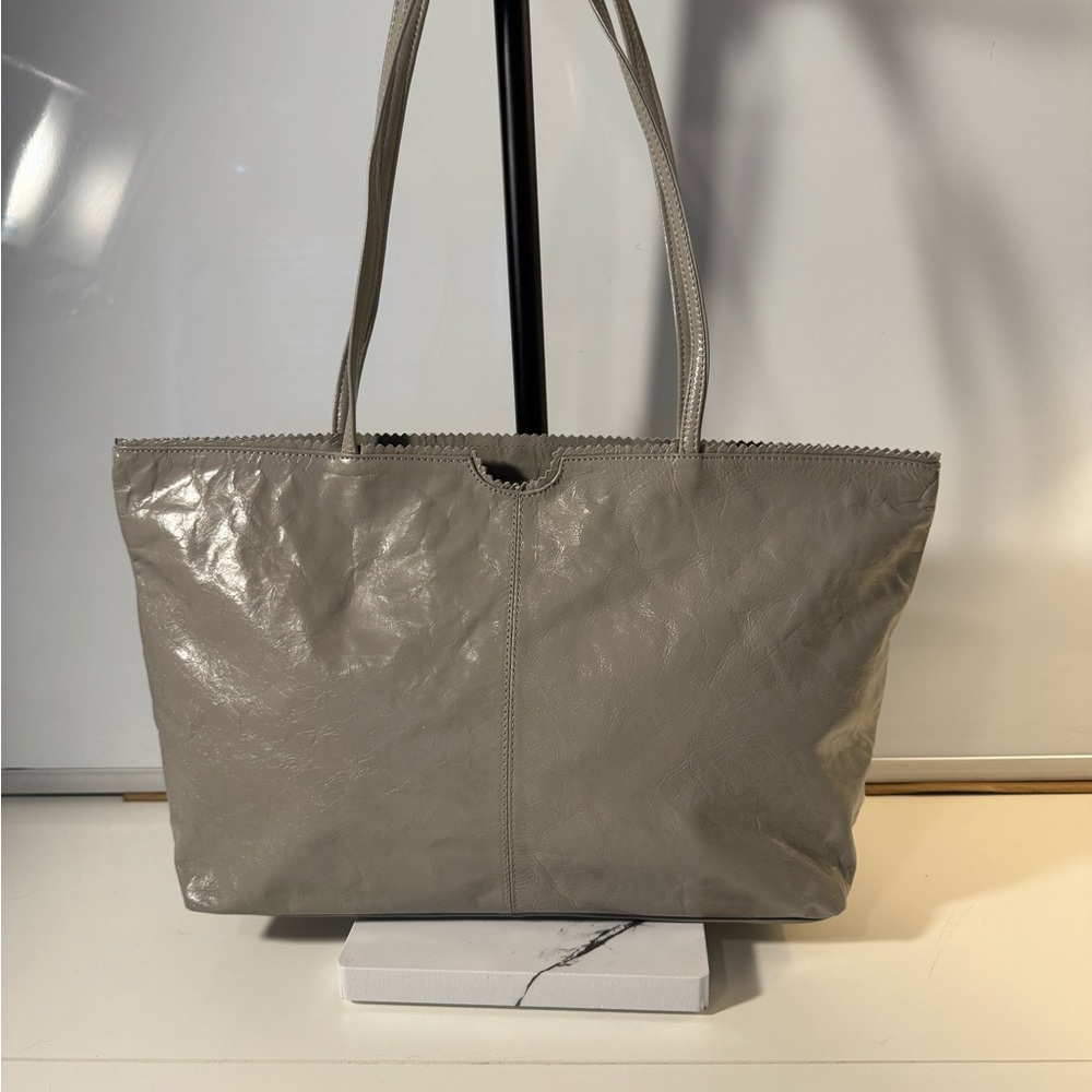 Latico Elegant Gray Tote Bag